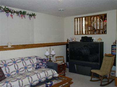 335 Pemberton Dr, Elyria, OH 44035 photo 8