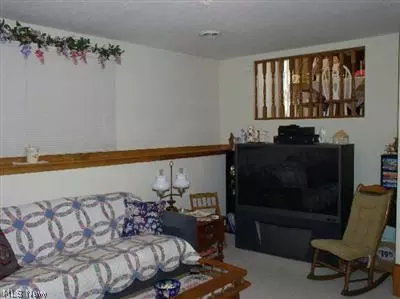 335 Pemberton Dr, Elyria, OH 44035 photo 8