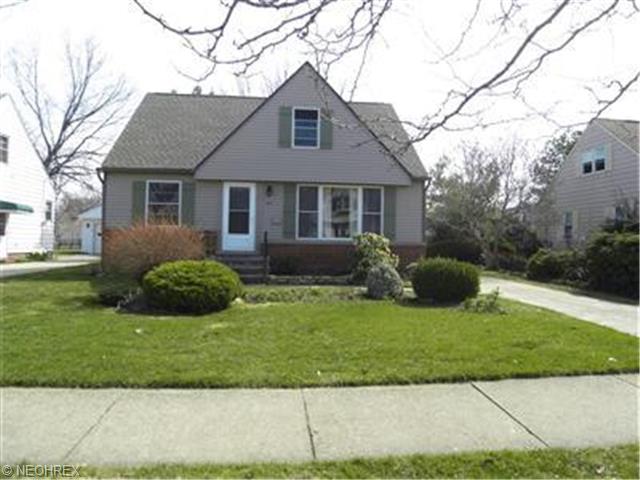 443 Acacia Dr, Eastlake, OH 44095 photo 1