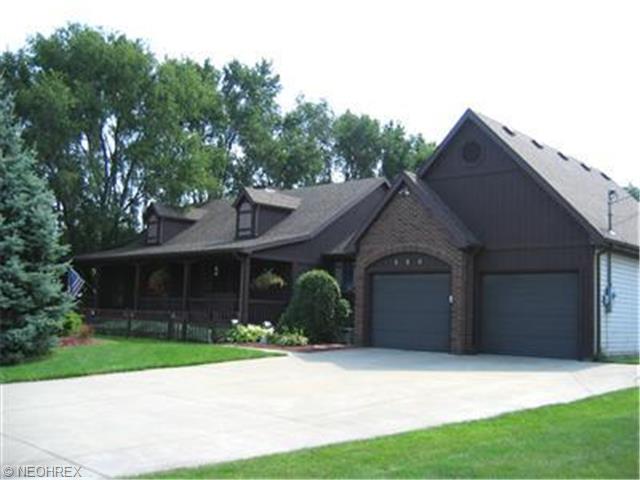 520 Taylor Rd, Sandusky, OH 44870 photo 1