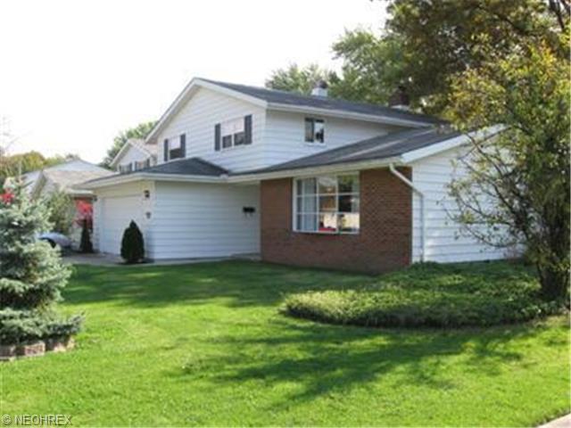 411 Baldwin Dr, Berea, OH 44017 photo 1