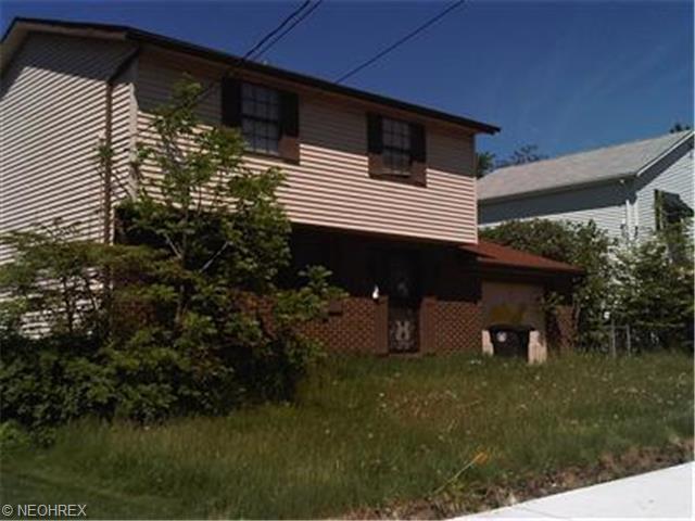 611 Kipling St, Akron, OH 44311 photo 1