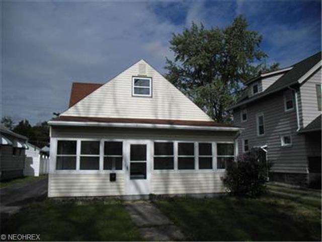 176 Roosevelt Ave, Elyria, OH 44035 photo 1