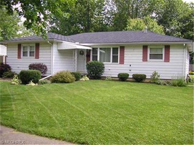 607 Purdue Ave, Elyria, OH 44035 photo 1