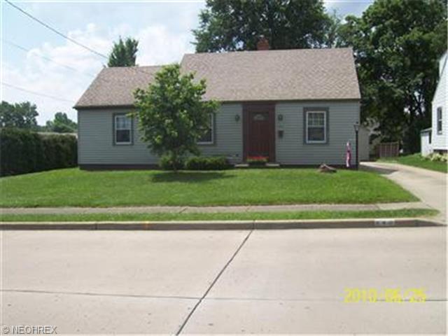 640 Elm St, Struthers, OH 44471 photo 1