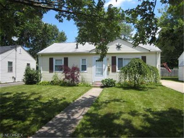 359 Pasadena Ave, Elyria, OH 44035 photo 1