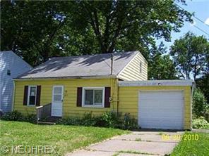 1872 E 37th St, Lorain, OH 44055 photo 1