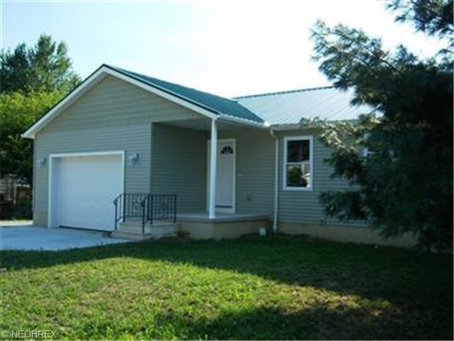 205 Pleasant St, Lagrange, OH 44050 photo 1