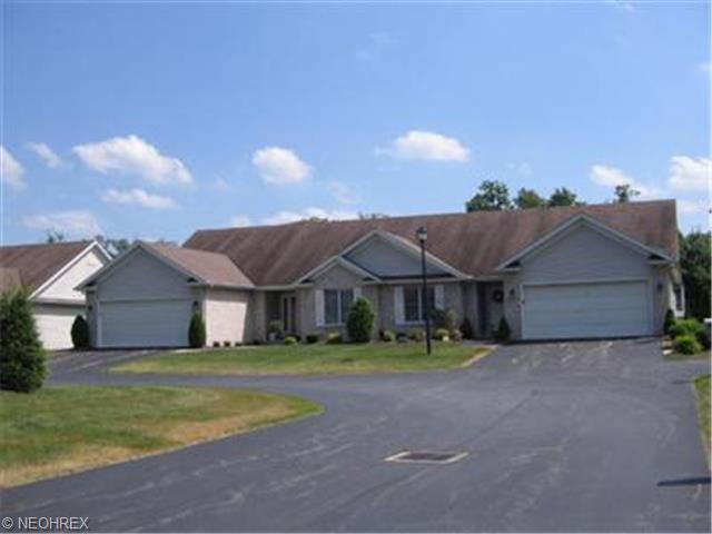 7857 Walnut St #a, Youngstown, OH 44512 photo 1