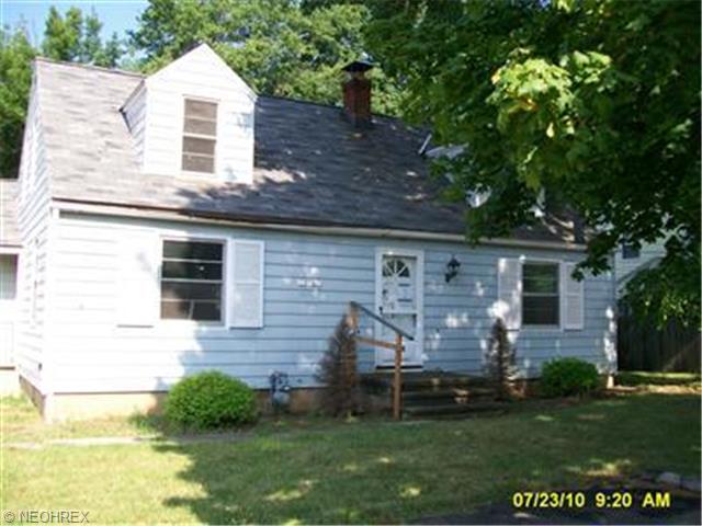 356 Gulf Rd, Elyria, OH 44035 photo 1