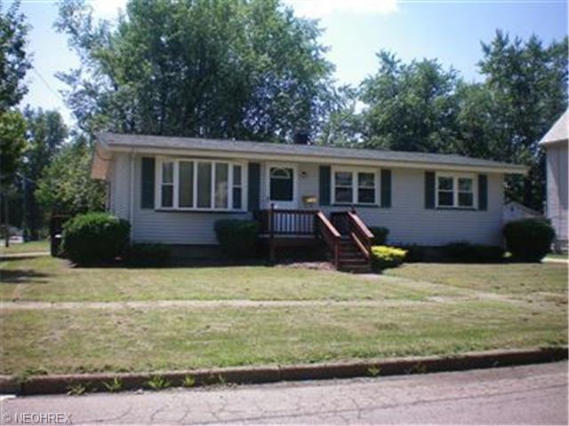 2106 W 10th St, Ashtabula, OH 44004 photo 1