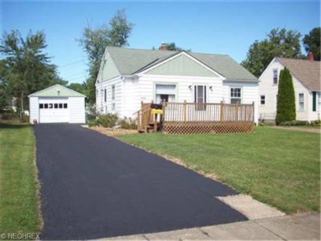 3133 Blair Ave, Ashtabula, OH 44004 photo 1