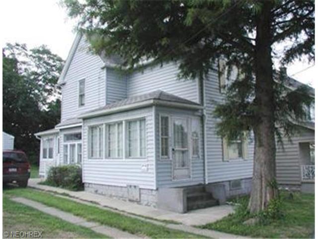 529 Devitt Ave, Campbell, OH 44405 photo 1