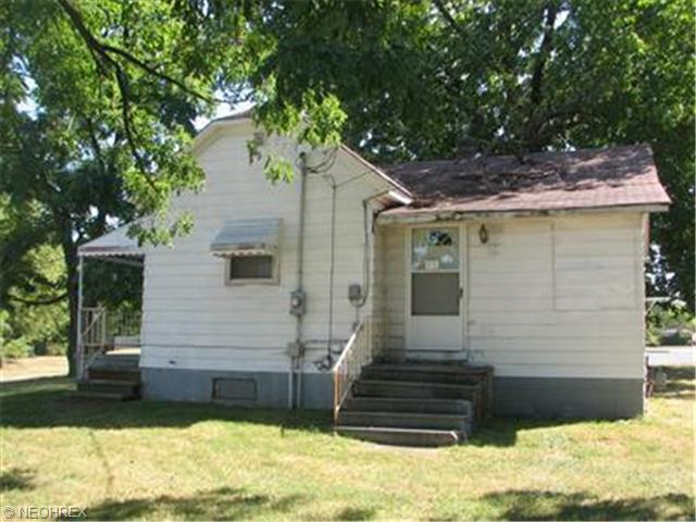 4315 Elyria Ave, Lorain, OH 44055 photo 1