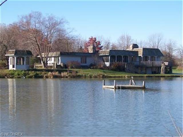 1039 E Mennonite Rd, Aurora, OH 44202 photo 1