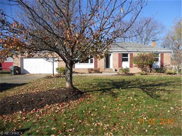 7231 Rolling Ridge Rd, Canton, OH 44721 photo 1