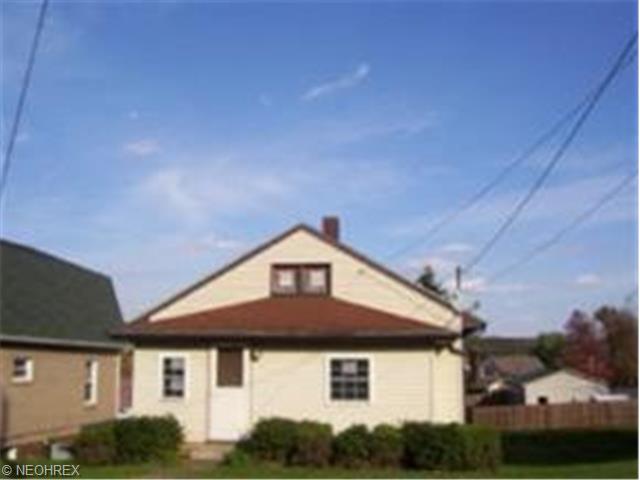 54 Ridgeway St, Struthers, OH 44471 photo 1
