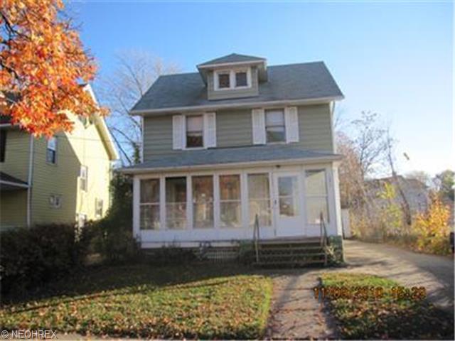 121 Clinton Ave, Elyria, OH 44035 photo 1
