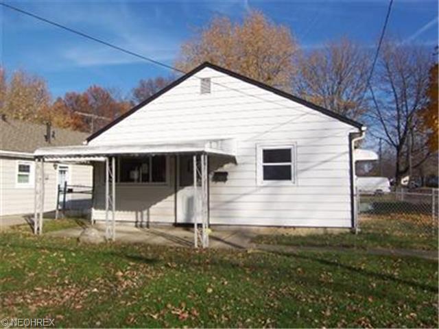 720 Boston Ave, Elyria, OH 44035 photo 1