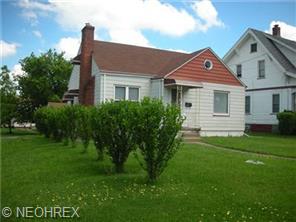 2004 Everett Ave, Youngstown, OH 44514 photo 2