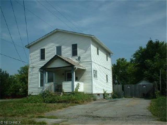 193 Bath St, Elyria, OH 44035 photo 1