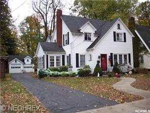 915 Lincoln Dr, Conneaut, OH 44030