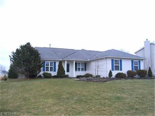 5240 Hemlock Dr, Ravenna, OH 44266 photo 1