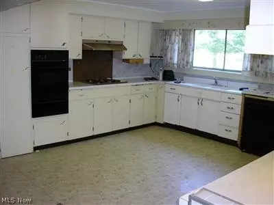 3807 Cook Rd, Rootstown, OH 44272 photo 5