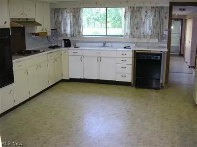 3807 Cook Rd, Rootstown, OH 44272 photo 4
