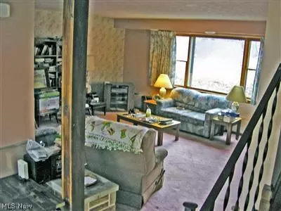 3807 Cook Rd, Rootstown, OH 44272 photo 2
