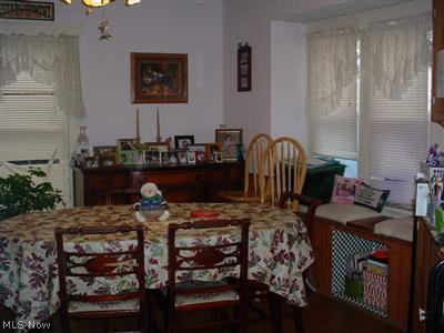 111 Glendale Ct, Elyria, OH 44035 photo 4