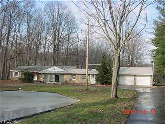 1867 Mills Rd, Ashtabula, OH 44004 photo 1