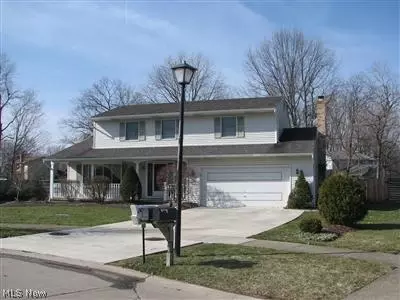 447 Loyola Dr, Elyria, OH 44035 photo 1