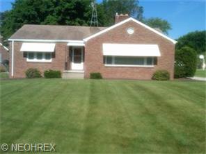 6844 Paxton Rd, Youngstown, OH 44512 photo 1
