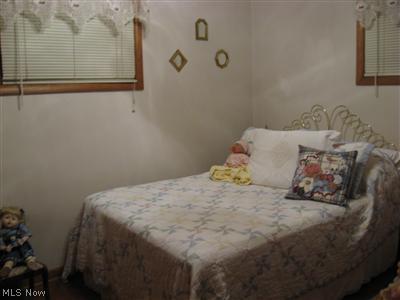 110 N 9th St, Byesville, OH 43723 photo 8