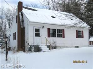 437 Ewart Rd, Akron, OH 44312 photo 2