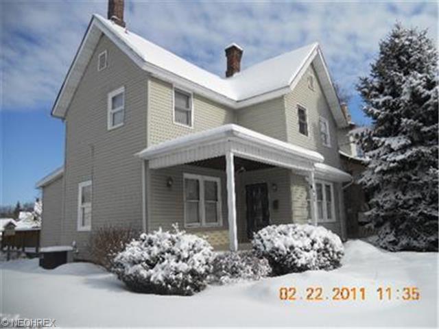 616 Cherry Rd NE, Massillon, OH 44646 photo 1