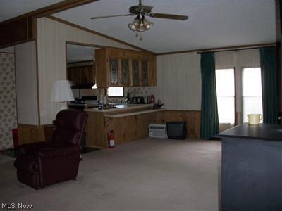 5538 Ayers Rd, Andover, OH 44003 photo 2