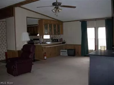 5538 Ayers Rd, Andover, OH 44003 photo 2