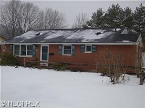 207 Hilltop Dr, Chardon, OH 44024 photo 1