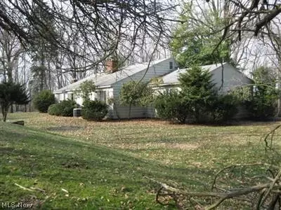 1224 E Front St, Dover, OH 44622 photo 13