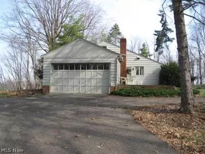 1224 E Front St, Dover, OH 44622 photo 11