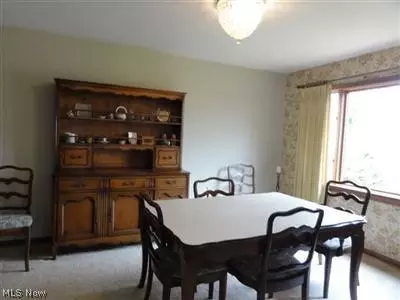 1224 E Front St, Dover, OH 44622 photo 6