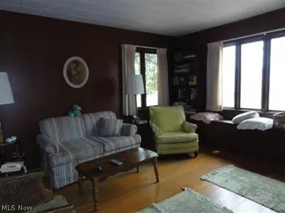 1224 E Front St, Dover, OH 44622 photo 7