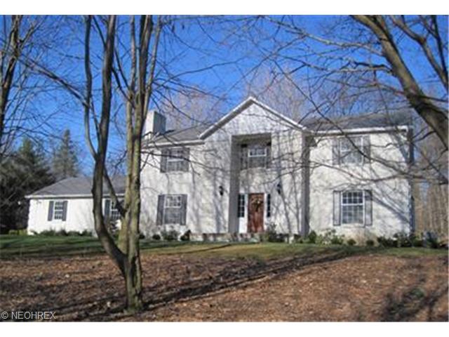  332 N Hametown Rd, Akron, OH 44333 photo 1