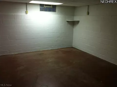 1311 Cedar Dr, Lorain, OH 44052 photo 9