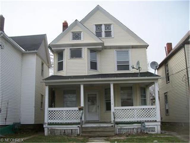 114 Parkview Ct, Elyria, OH 44035 photo 1