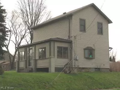 27 Gilbert Ave, Niles, OH 44446 photo 1