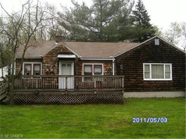 291 Meadowridge Rd, Akron, OH 44312 photo 1