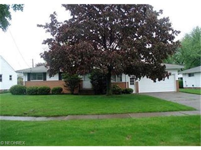 2126 E 290 St, Wickliffe, OH 44092 photo 1